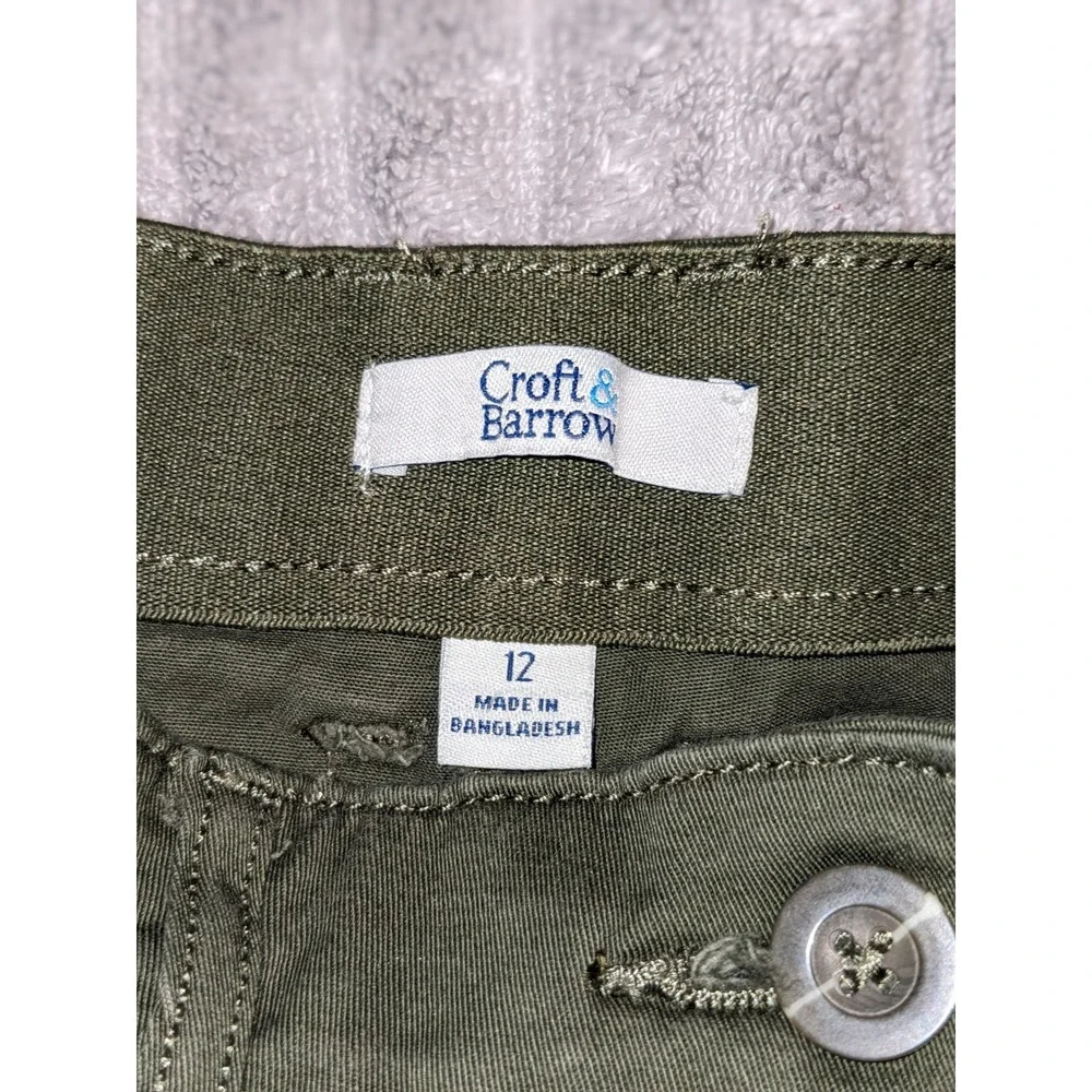 Croft & Barrow Women's  Olive Comfort Waist Mid Rise Chino Shorts Size 12‎ NWOT